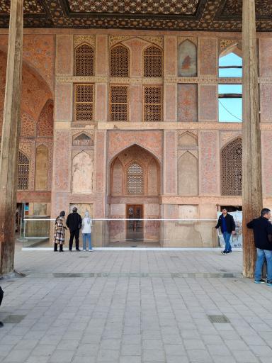 عکس عمارت عالی قاپو