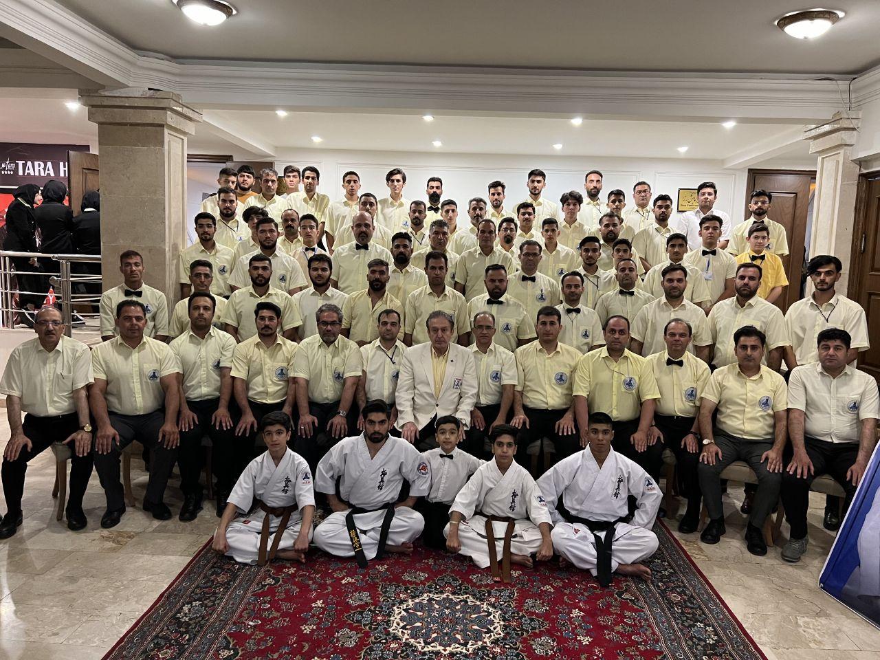 عکس کلینیک تخصصی تندرستی حرکات اصلاحی سبک زندگی سبز 