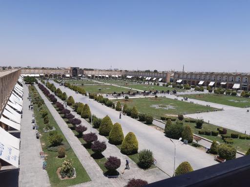 عکس عمارت عالی قاپو