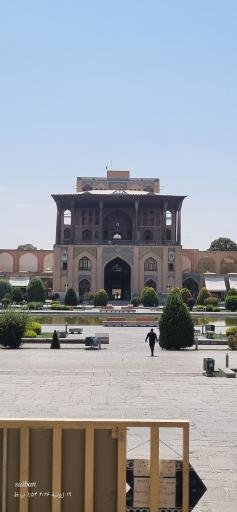 عکس عمارت عالی قاپو