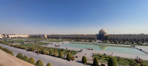 عکس عمارت عالی قاپو