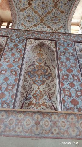 عکس عمارت عالی قاپو