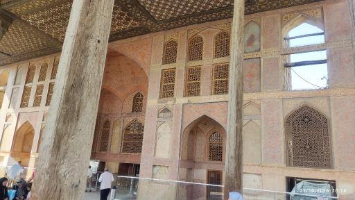 عکس عمارت عالی قاپو