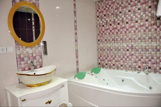 عکس هتل علمدار بافق