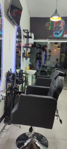 عکس آرایشگاه خانی