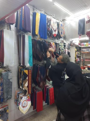 شال و روسری و لباس زیر زنانه چارقد