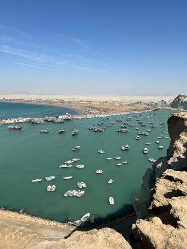 عکس اسکله و بازار ماهی فروشان بریس