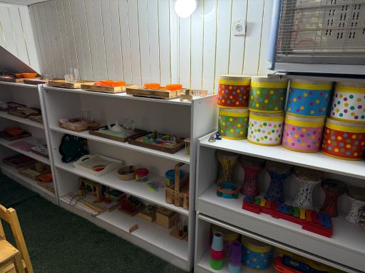 پیش دبستانی و دبستان کارا