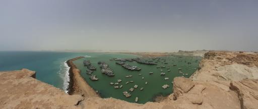 عکس اسکله و بازار ماهی فروشان بریس