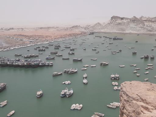 عکس اسکله و بازار ماهی فروشان بریس