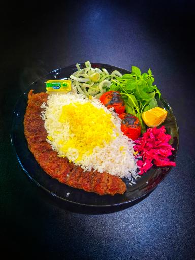 عکس رستوران هزار قندیل