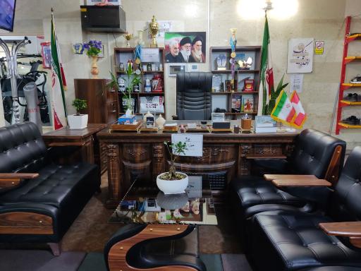 عکس باشگاه بدنسازی نام آوران