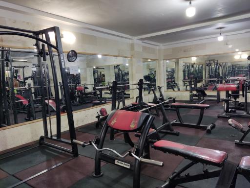 عکس باشگاه بدنسازی نام آوران