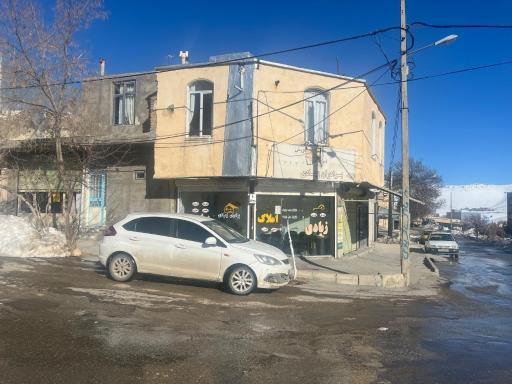 عکس مشاور املاک زیادی