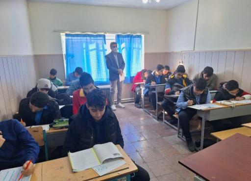 عکس دبیرستان حکمت