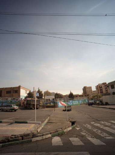 عکس دبیرستان حکمت