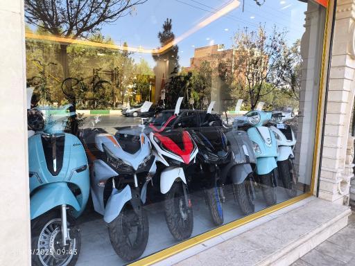 عکس فروشگاه ماکان دوچرخ