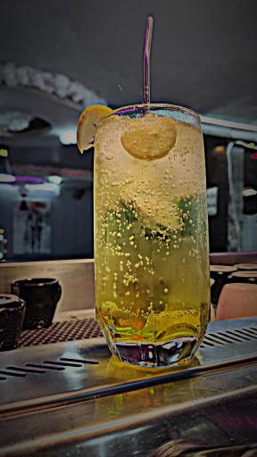 عکس سفره خانه شکلات تلخ