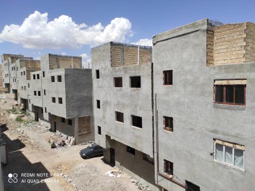 عکس مجتمع مسکونی آراز 