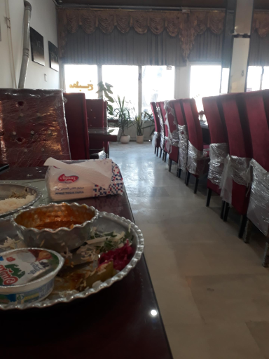 عکس رستوران سیب