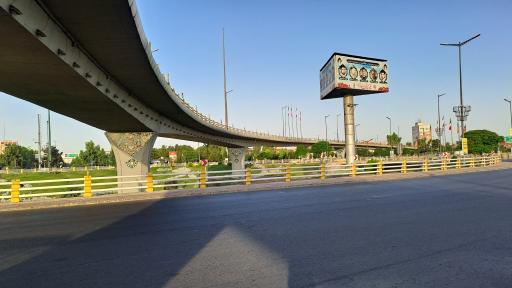 عکس میدان ۷۲ تن