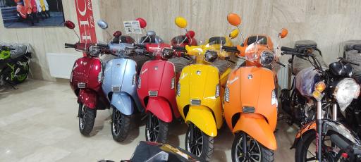 عکس فروشگاه موتورسیکلت همتاز موتور