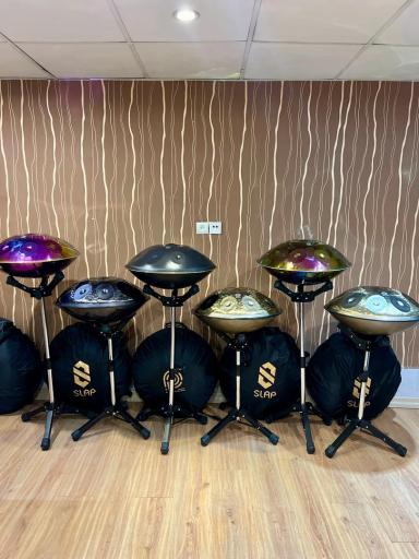 عکس فروشگاه موسیقی آویژه