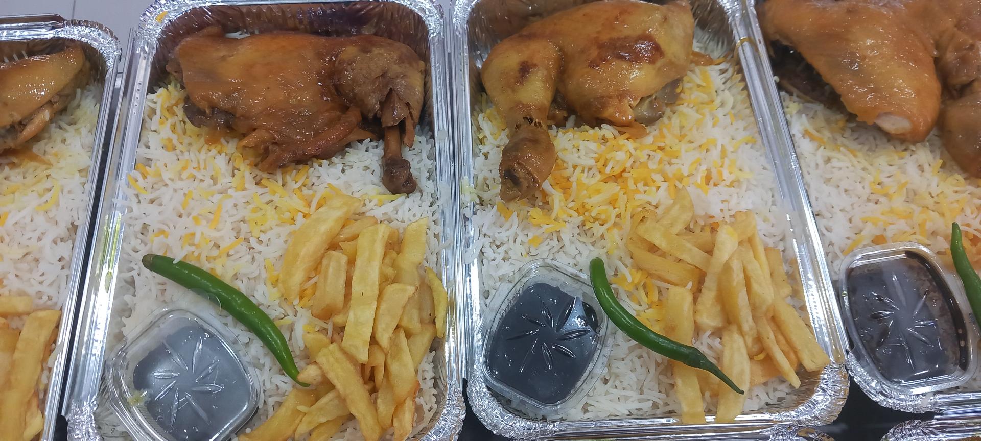 عکس رستوران و بیرون بر کهتو دفنه