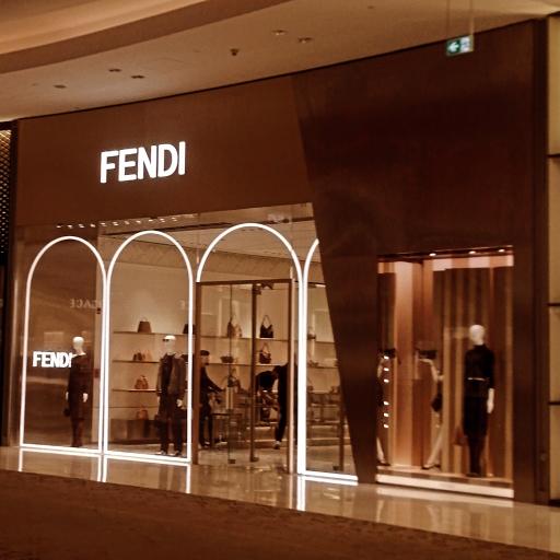 عکس پوشاک استوک فندی