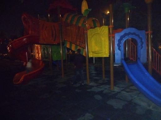 عکس پارک بازی کودکان