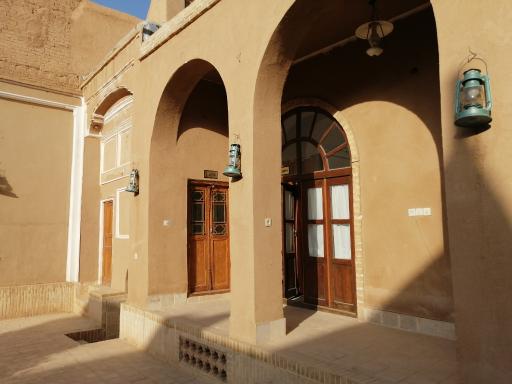 عکس مهمانسرای سنتی سروش