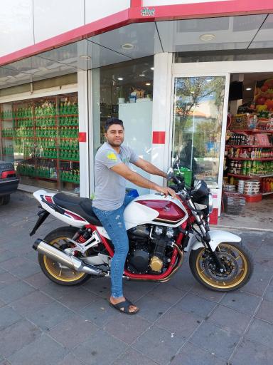 عکس هایپر مارکت میرزایی