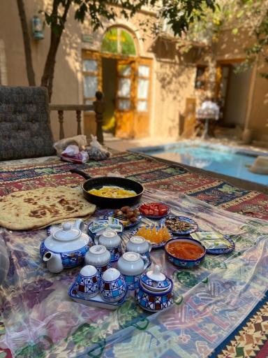 عکس مهمانسرای سنتی سروش