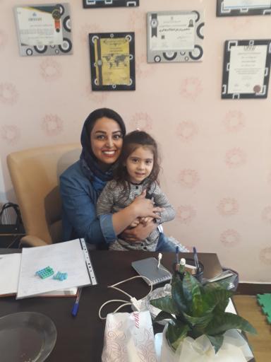 عکس دکتر مهسا ساداتی روانشناس کودک و نوجوان