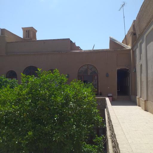 عکس مهمانسرای سنتی سروش