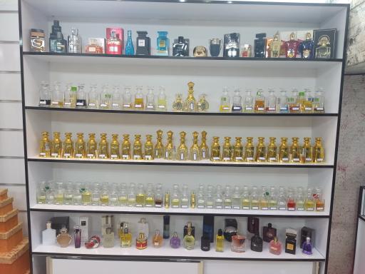 عکس فروشگاه عطر و ادکلن الارز