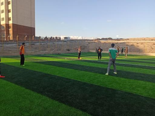 عکس زمین چمن مقر شهید ابراهیم هادی 