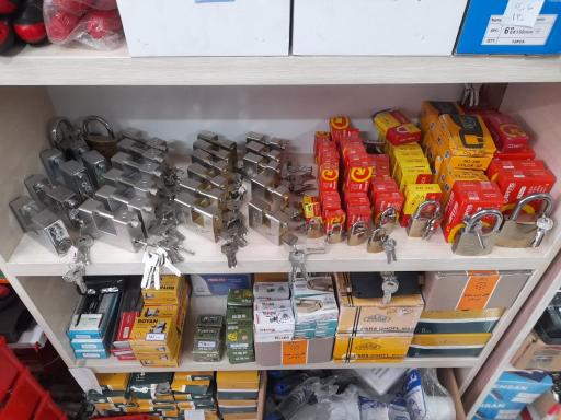 عکس ابزار مارکت سینا رنگ و چسب