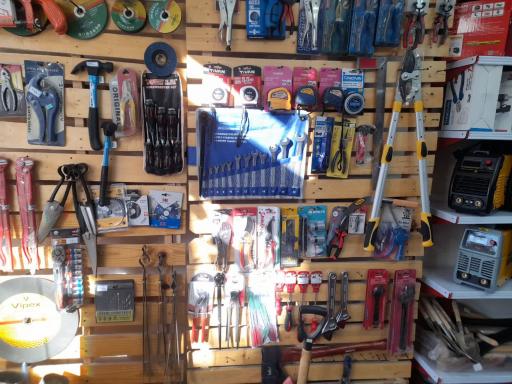 عکس ابزار مارکت سینا رنگ و چسب