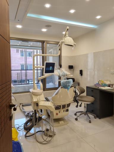 عکس مطب دندانپزشکی دکتر راضیه ایمان پور