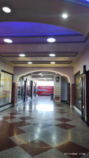 عکس مجتمع تجاری عطر زیستان