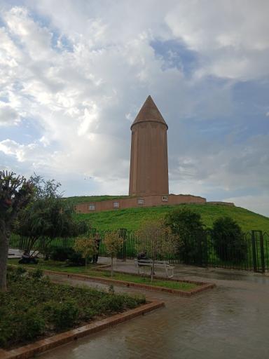 عکس گنبد کاووس