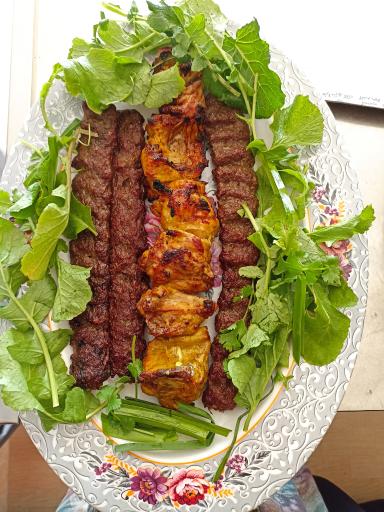 عکس فست فود و کباب سرای مثلث