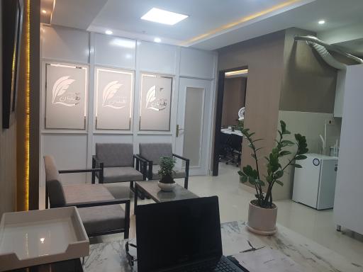 عکس گروه آموزشی لطیفیان