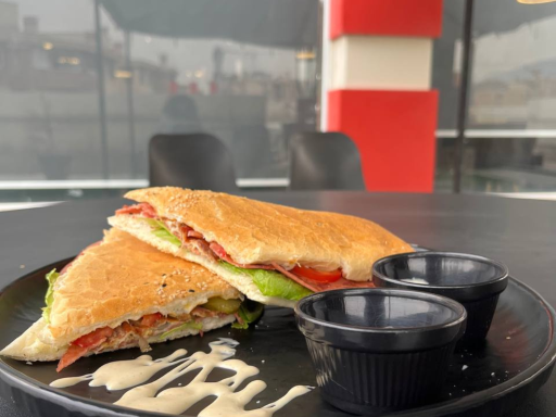 عکس کافه رستوران رد نایت