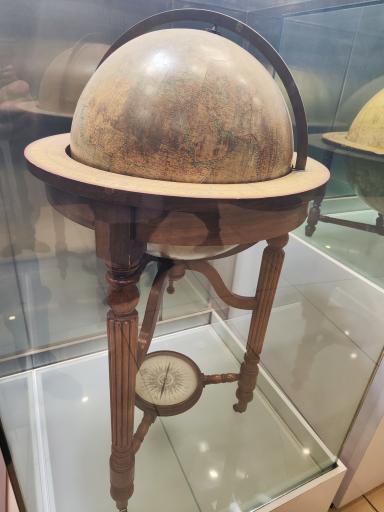 عکس موزه شهرداری برج میلاد