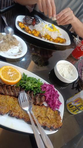 عکس رستوران ضیافت