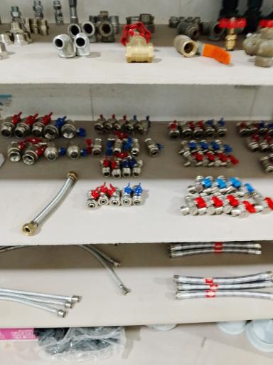 عکس فروشگاه تاسیسات و لوله کشی اعتماد 