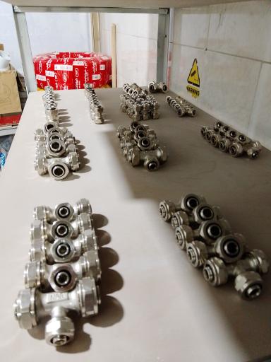 عکس فروشگاه تاسیسات و لوله کشی اعتماد 