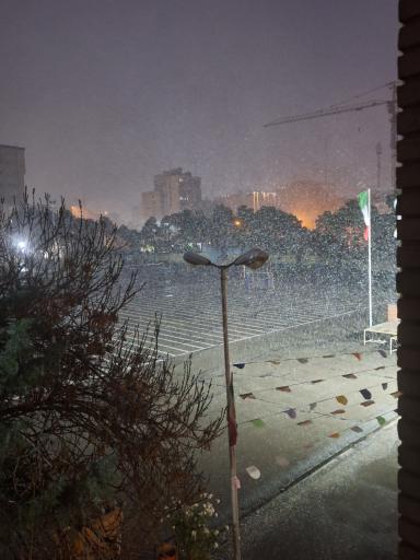 عکس ساختمان اصلی دبیرستان ماندگار البرز